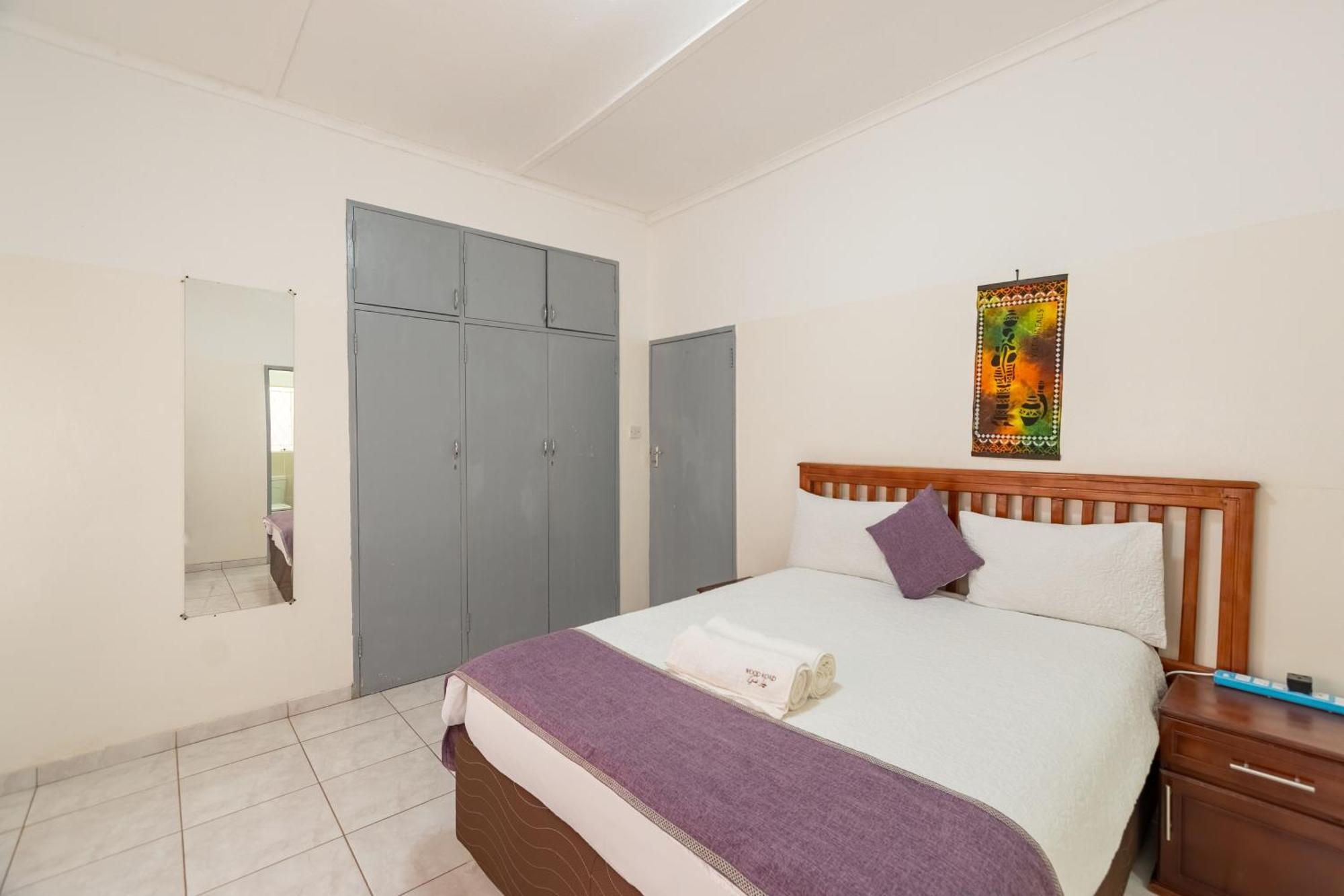 Wood Road Guest Lodge Victoria Falls Extérieur photo